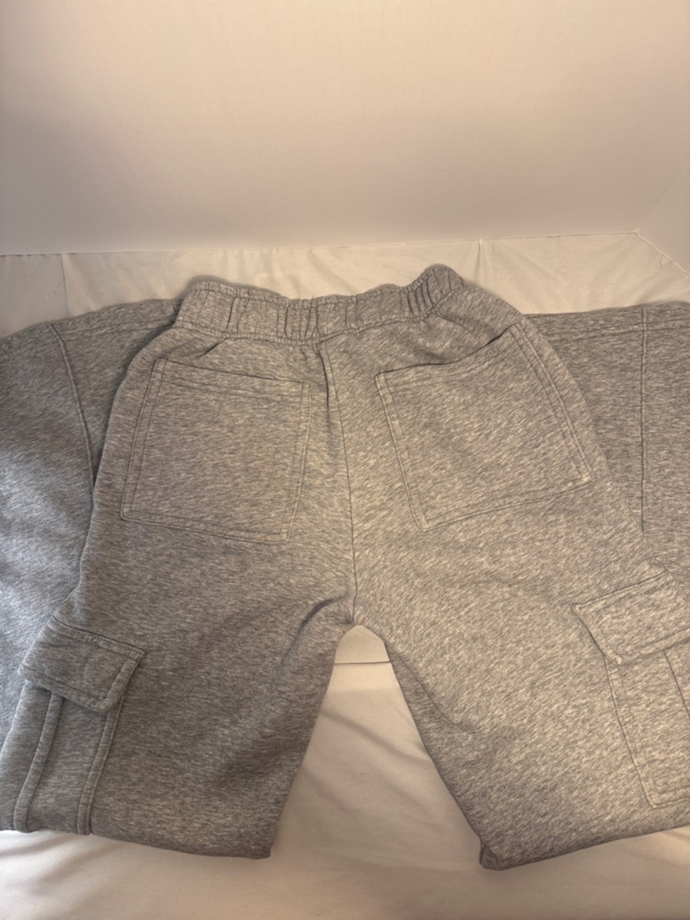 Cotton On Gray Straight-Leg Cargo Sweatpants - Picture 3 of 4